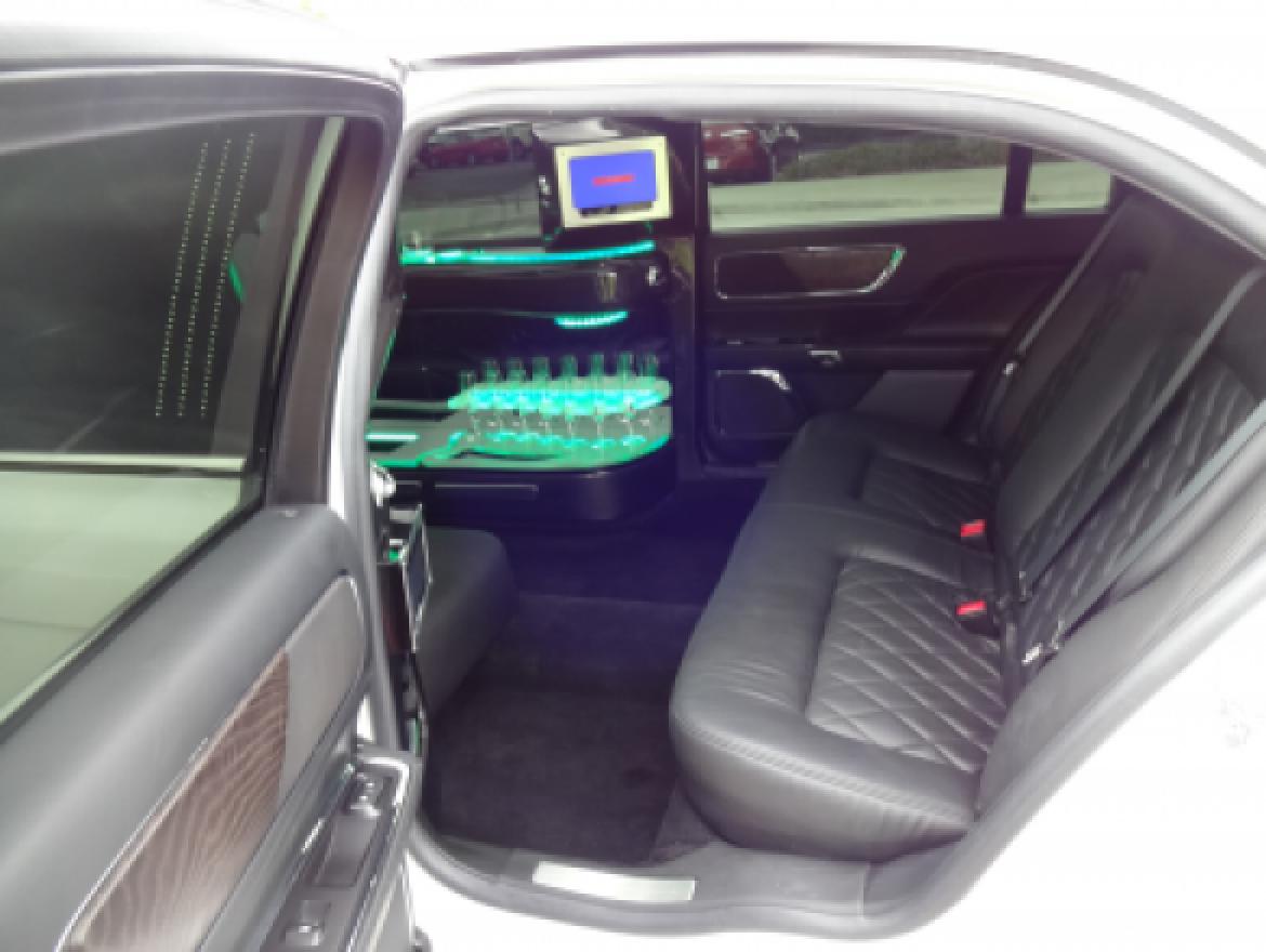 Limousine for Sale in Irvine, CA - Photo 17
