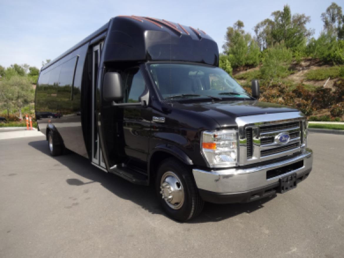 Limo Bus for Sale in Irvine, CA - Photo 3