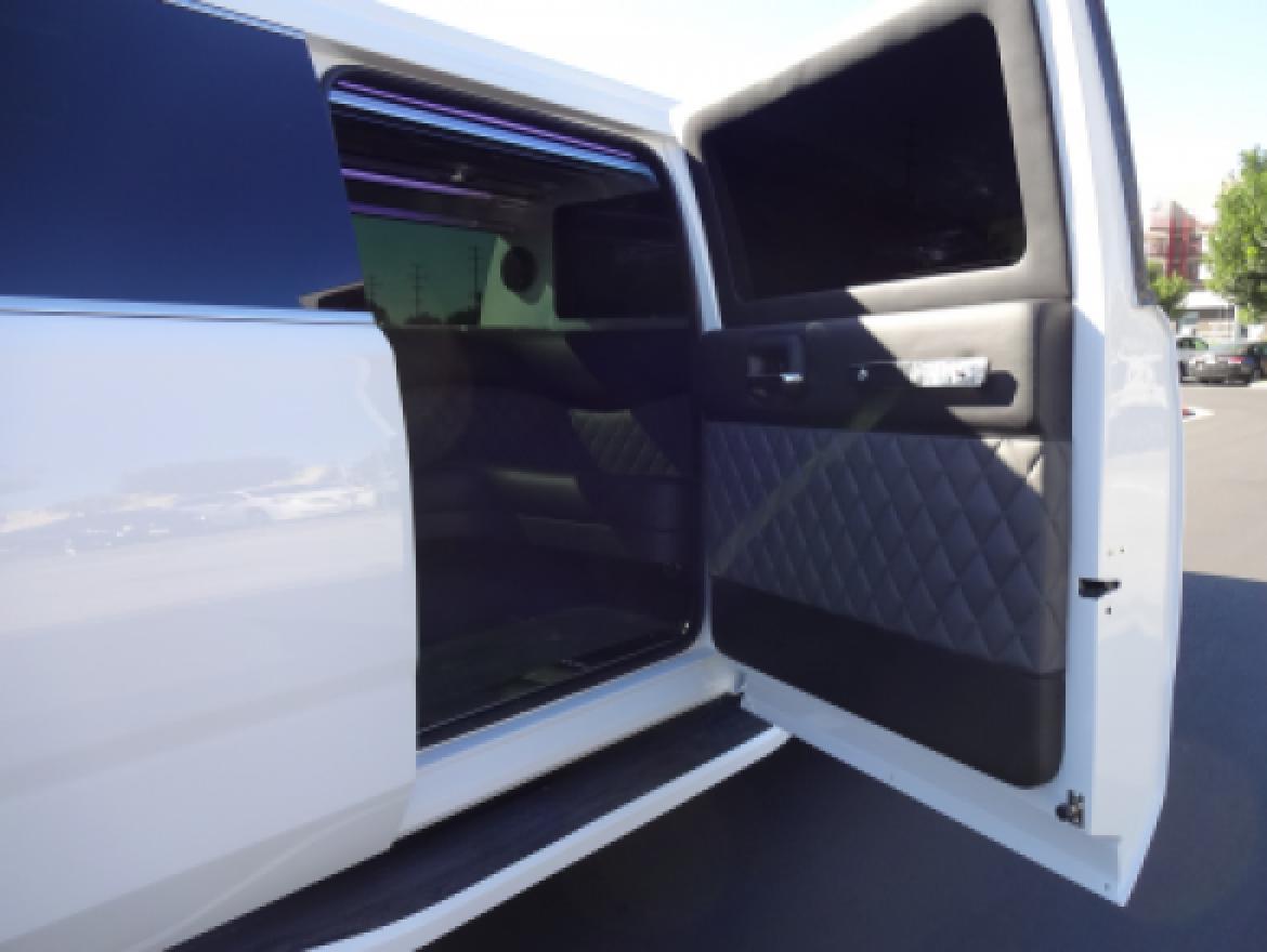 SUV Stretch for Sale in Irvine, CA - Photo 27