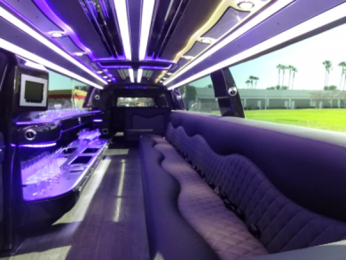 SUV Stretch for Sale in Irvine, CA - Photo 35