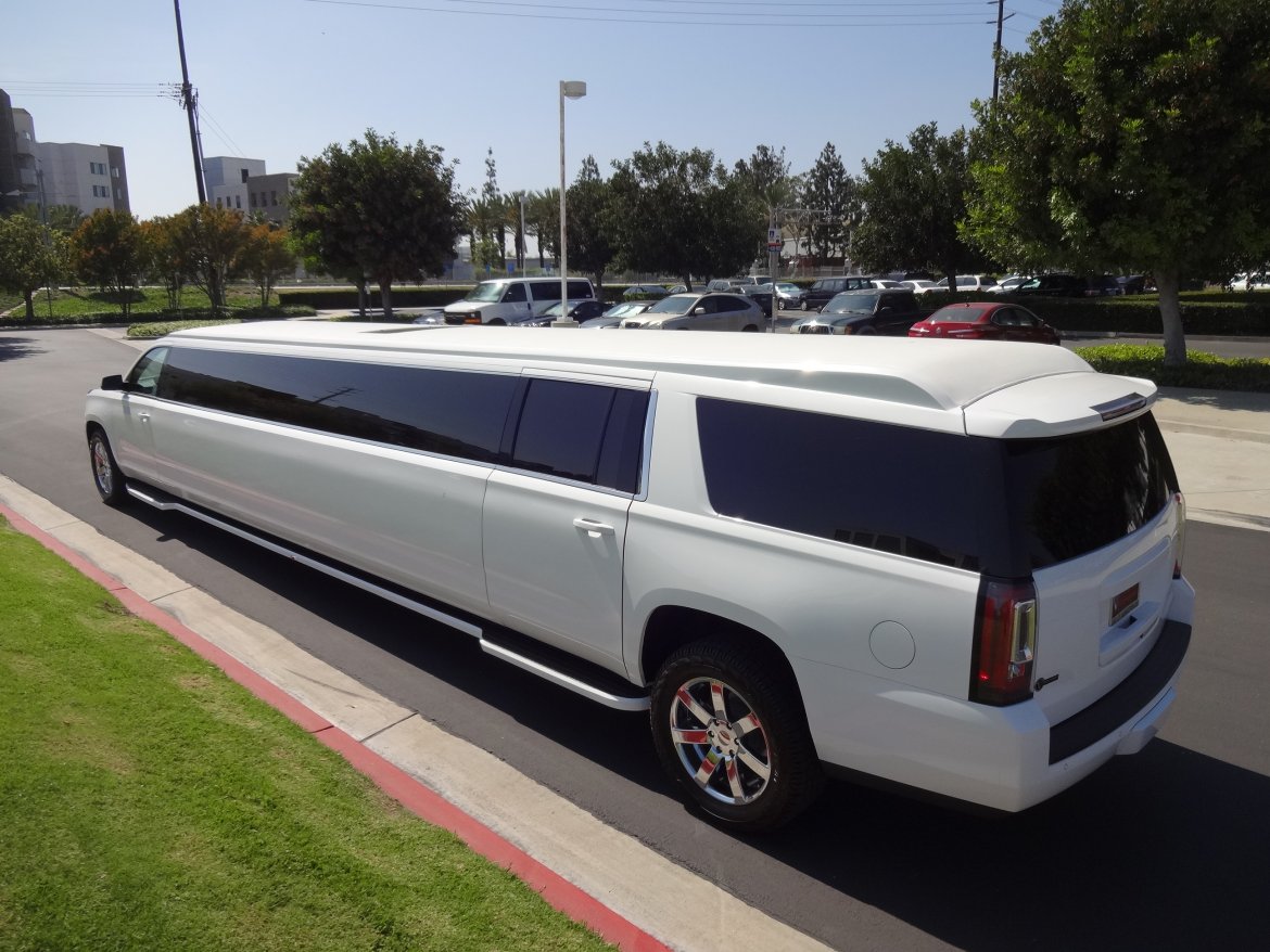 SUV Stretch for Sale in Irvine, CA - Photo 42