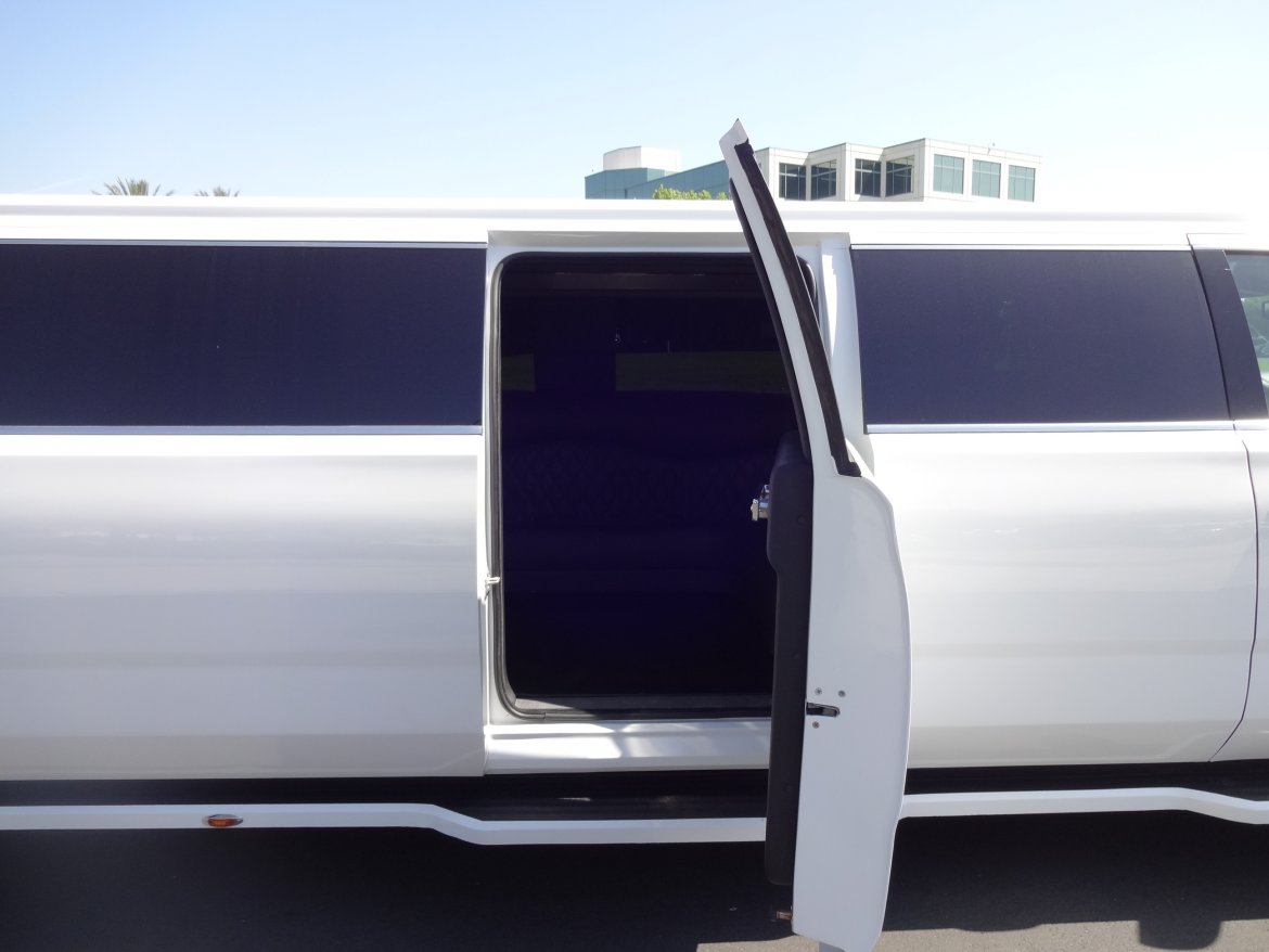 SUV Stretch for Sale in Irvine, CA - Photo 48