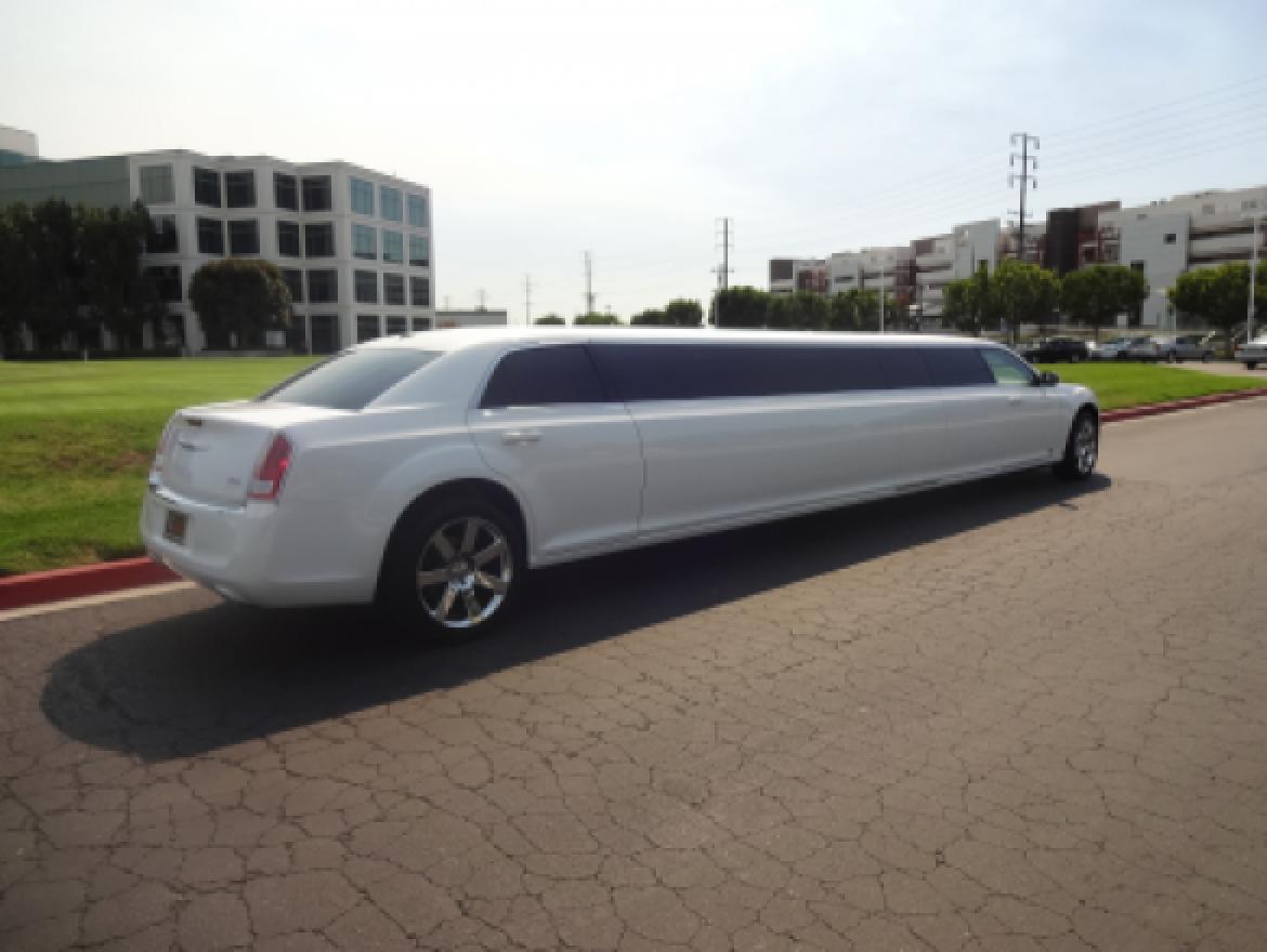 Limousine for Sale in Irvine, CA - Photo 13