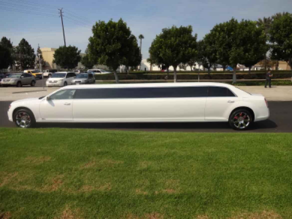Limousine for Sale in Irvine, CA - Photo 16