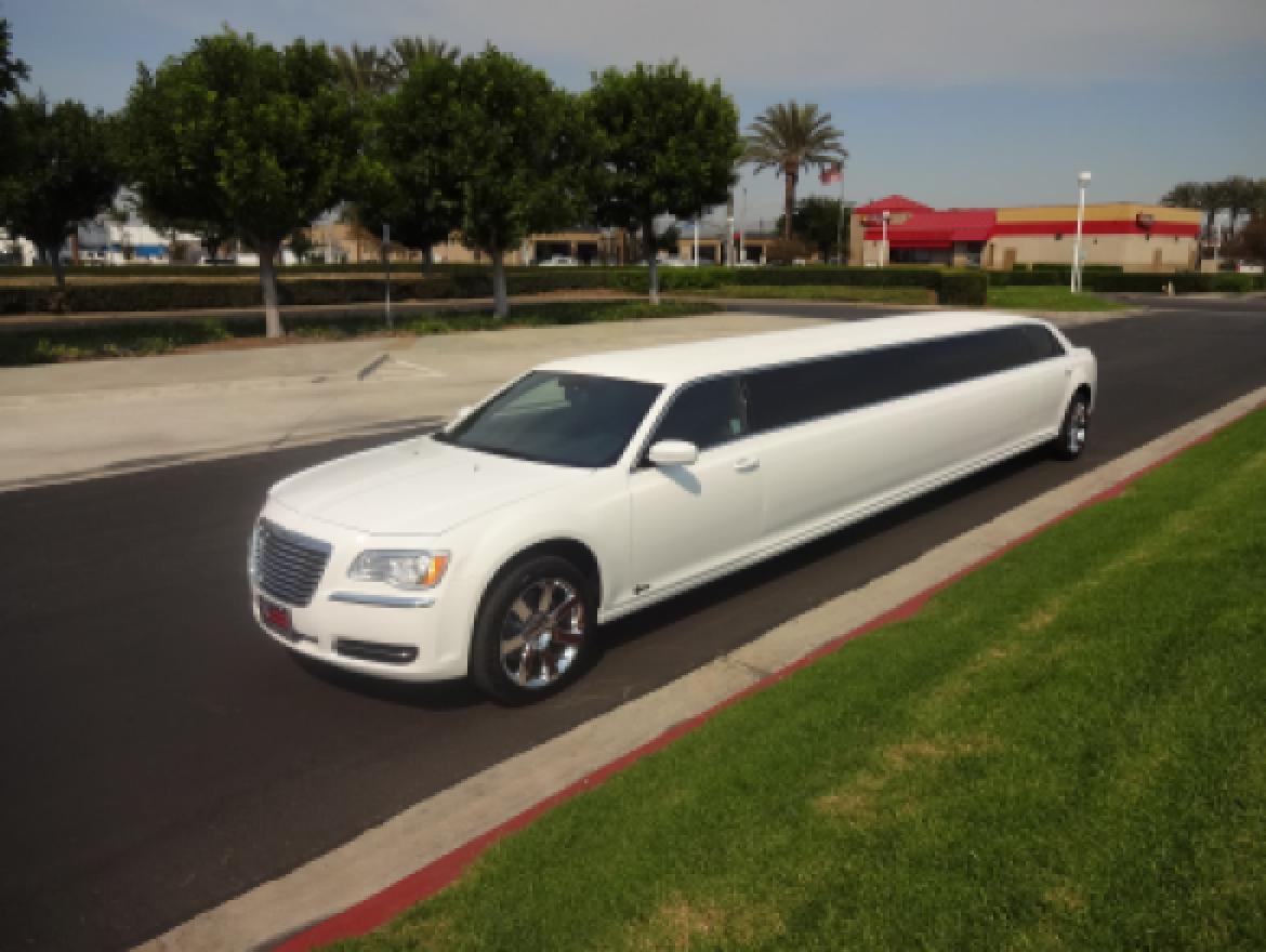 Limousine for Sale in Irvine, CA - Photo 17