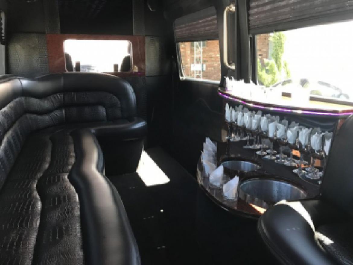Sprinter for Sale in TURNERSVILLE, NJ - Photo 4