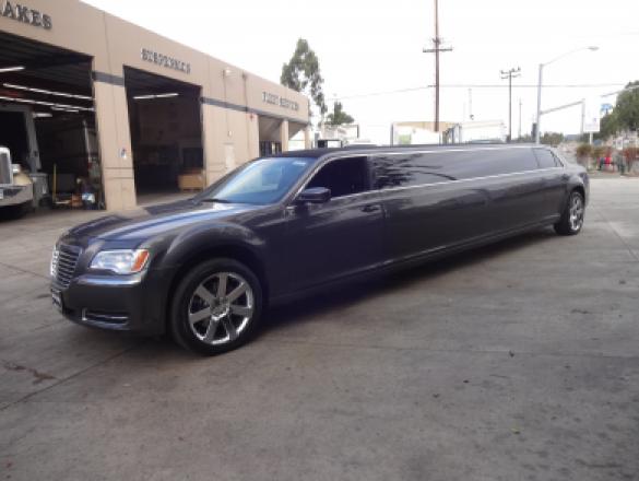 2014 Chrysler 140 Inch Limousine for Sale in Irvine, CA - Main Photo
