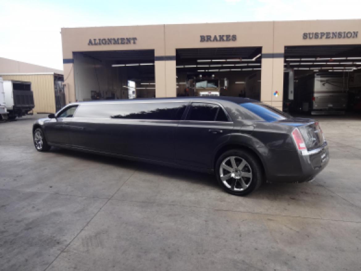 Limousine for Sale in Irvine, CA - Photo 6