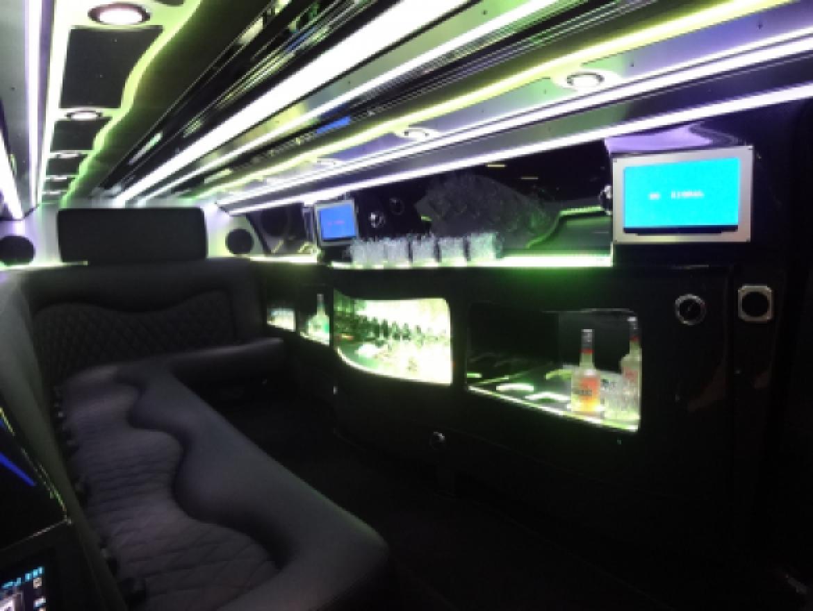 Limousine for Sale in Irvine, CA - Photo 11