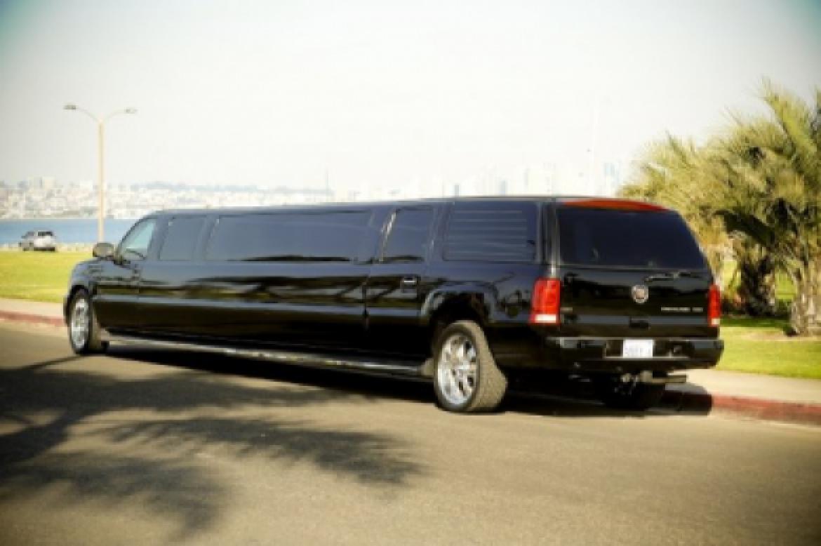 SUV Stretch for Sale in San Diego, CA - Photo 7