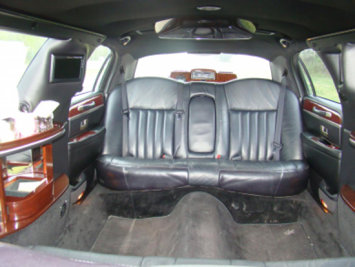 Limousine for Sale in Egg Harbor City, NJ - Photo 24