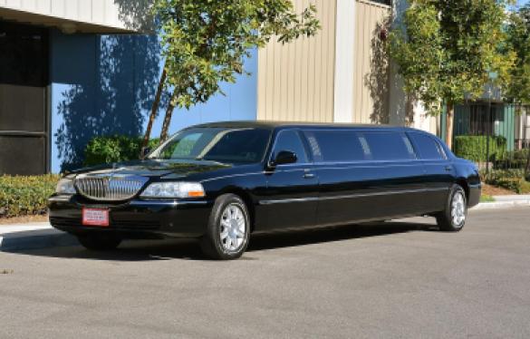 2007 Lincoln TOWNCAR STRETCH Limousine for Sale in NEWPORT BEACH, CA - Main Photo