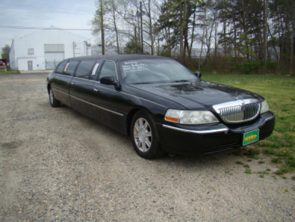 Limousine for Sale in Egg Harbor City, NJ - Photo 3