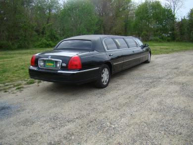 2006 Lincoln Town Car Executive Limo Limousine - Limousine for Sale in Egg Harbor City, NJ - Photo 5