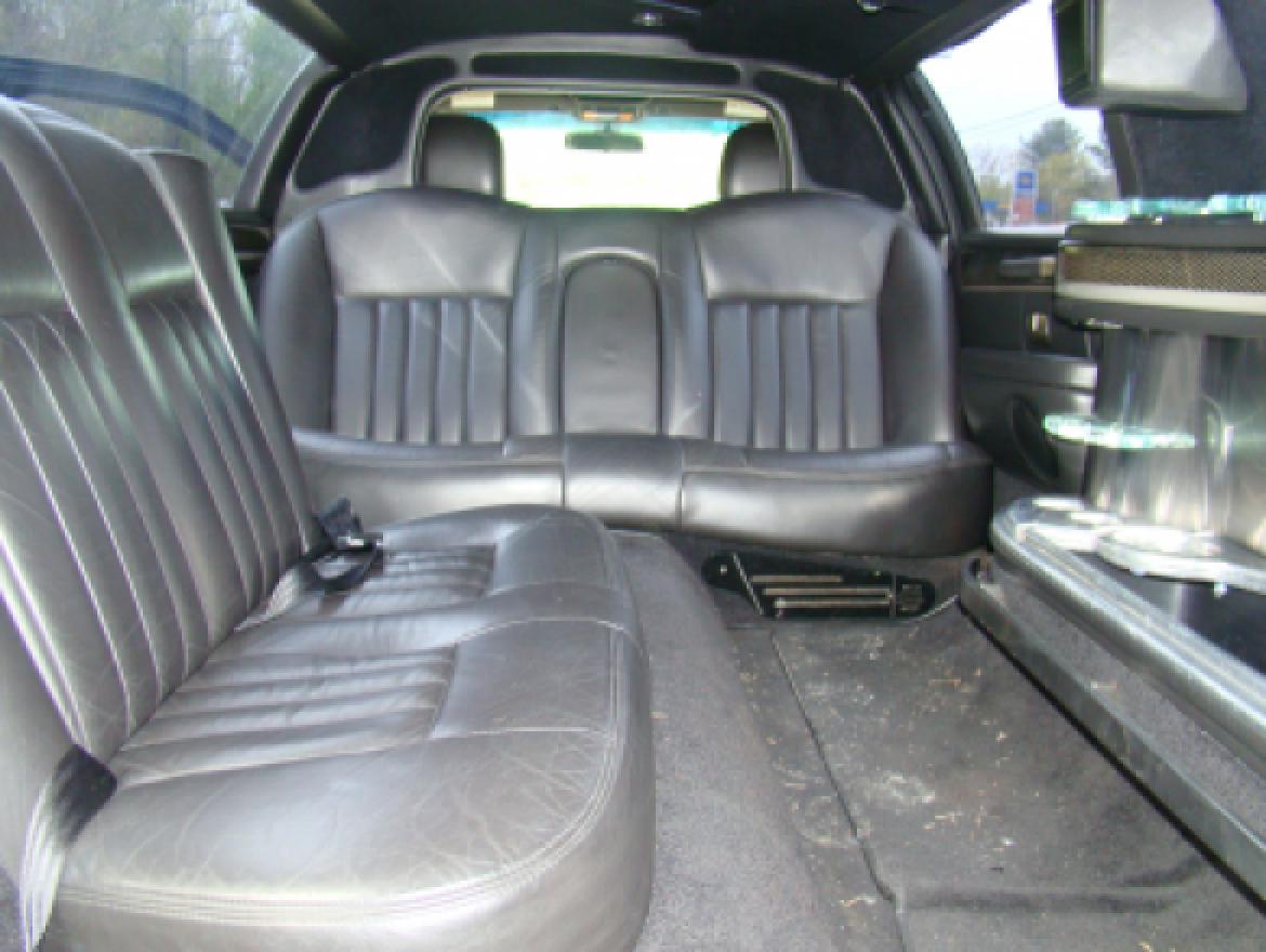 Limousine for Sale in Egg Harbor City, NJ - Photo 10