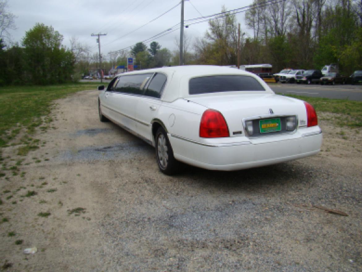 Limousine for Sale in Egg Harbor City, NJ - Photo 7