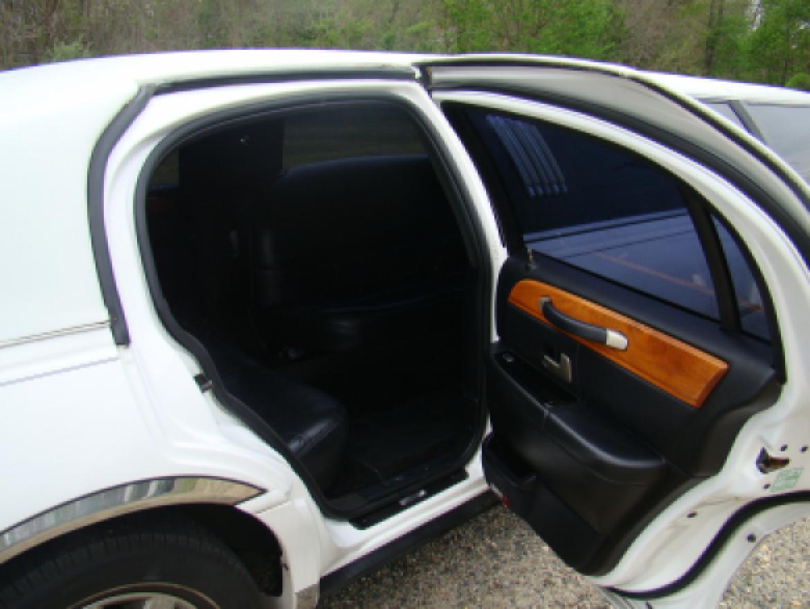 Limousine for Sale in Egg Harbor City, NJ - Photo 15