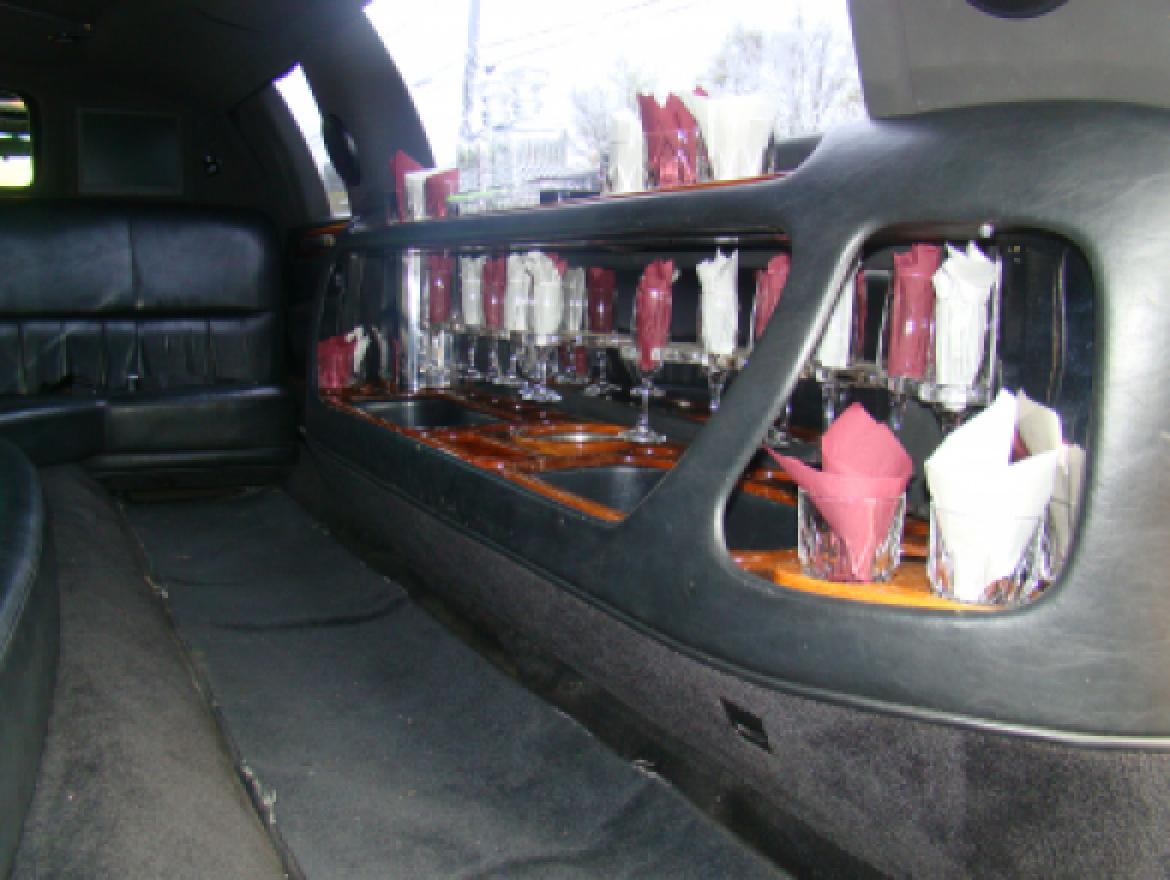 Limousine for Sale in Egg Harbor City, NJ - Photo 16