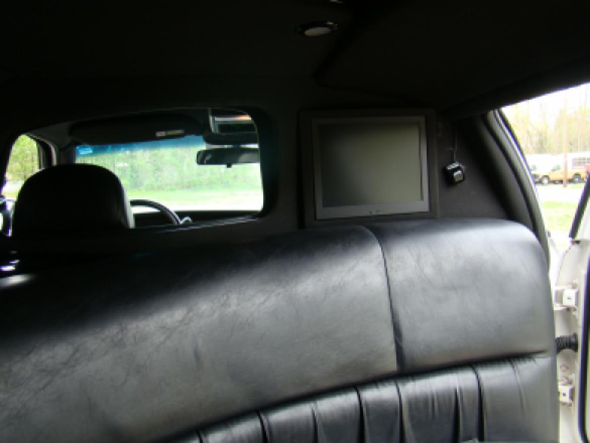 Limousine for Sale in Egg Harbor City, NJ - Photo 27