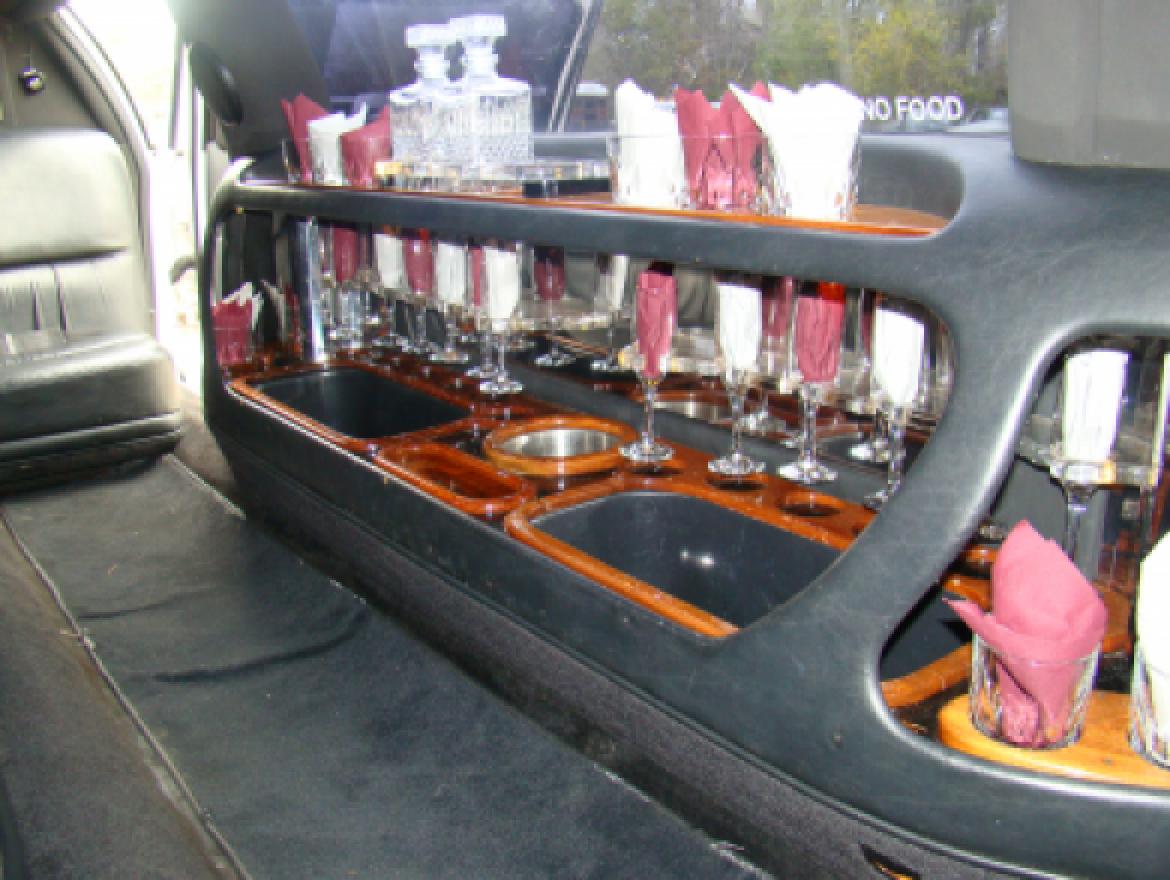 Limousine for Sale in Egg Harbor City, NJ - Photo 32