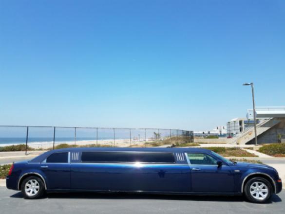 2006 Chrysler 300 Limousine for Sale in Los Angeles, CA - Main Photo