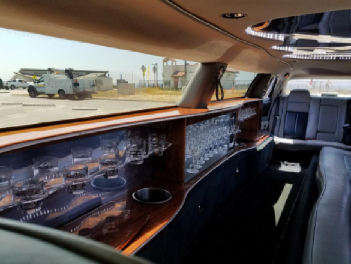 Limousine for Sale in Los Angeles, CA - Photo 11