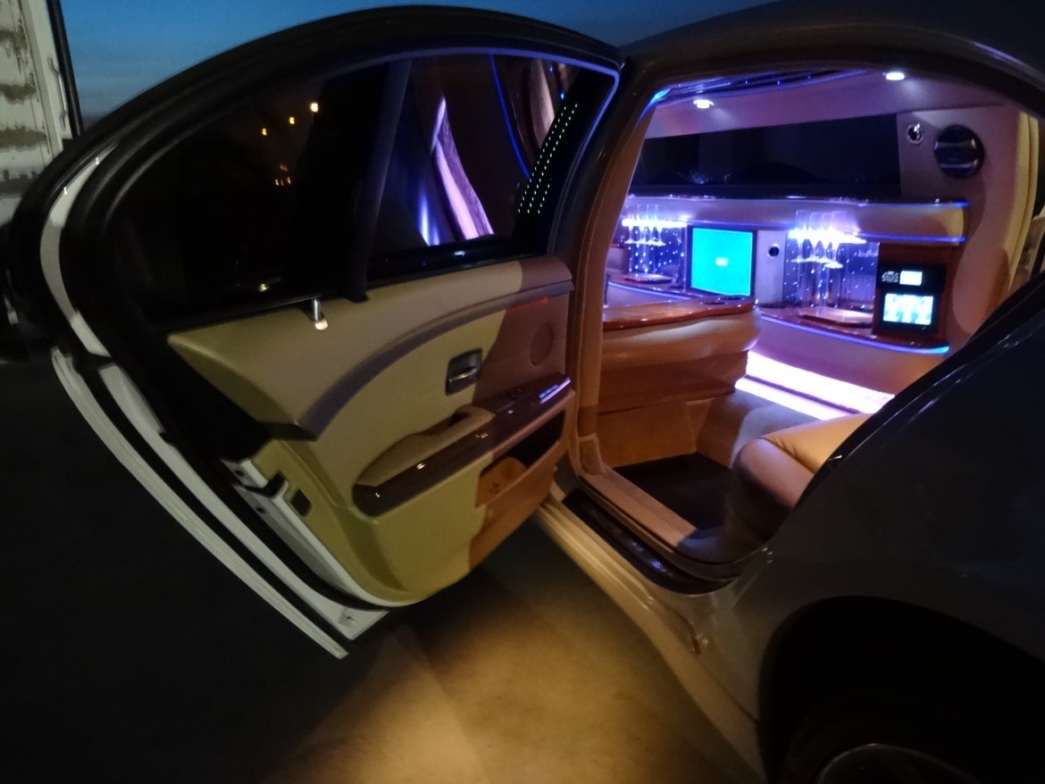 Limousine for Sale in Irvine, CA - Photo 19