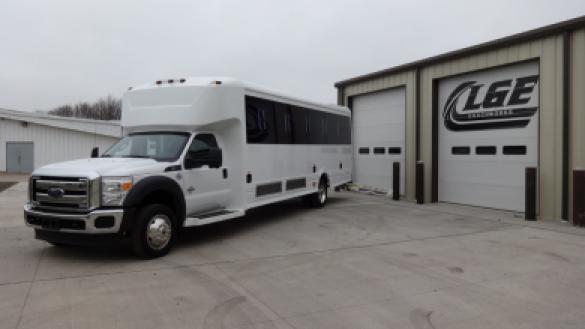2016 Ford  F-550 Gas Limo Bus for Sale in Irvine, CA - Photo 3