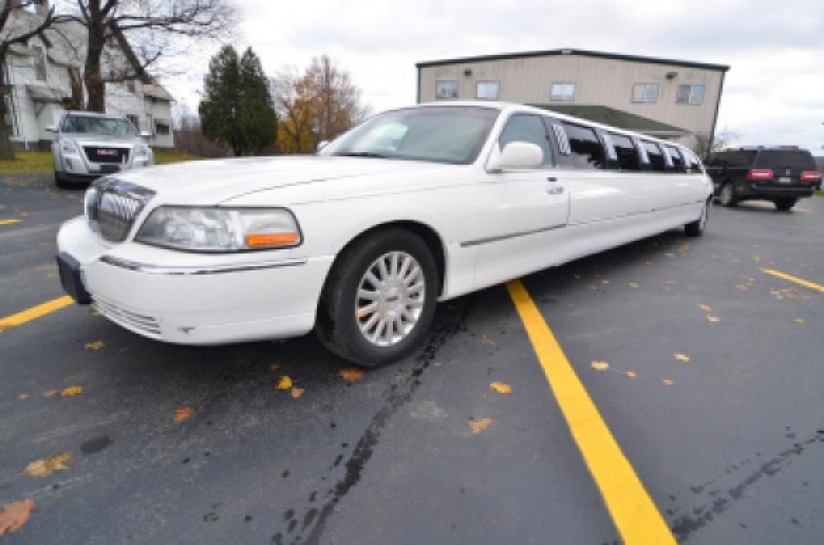 Limousine for Sale in North East, PA - Photo 14