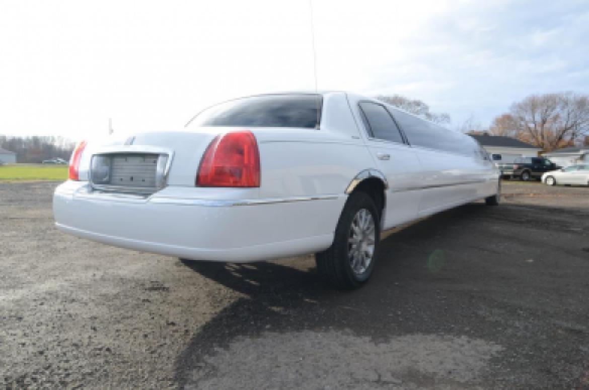 Limousine for Sale in North East, PA - Photo 43