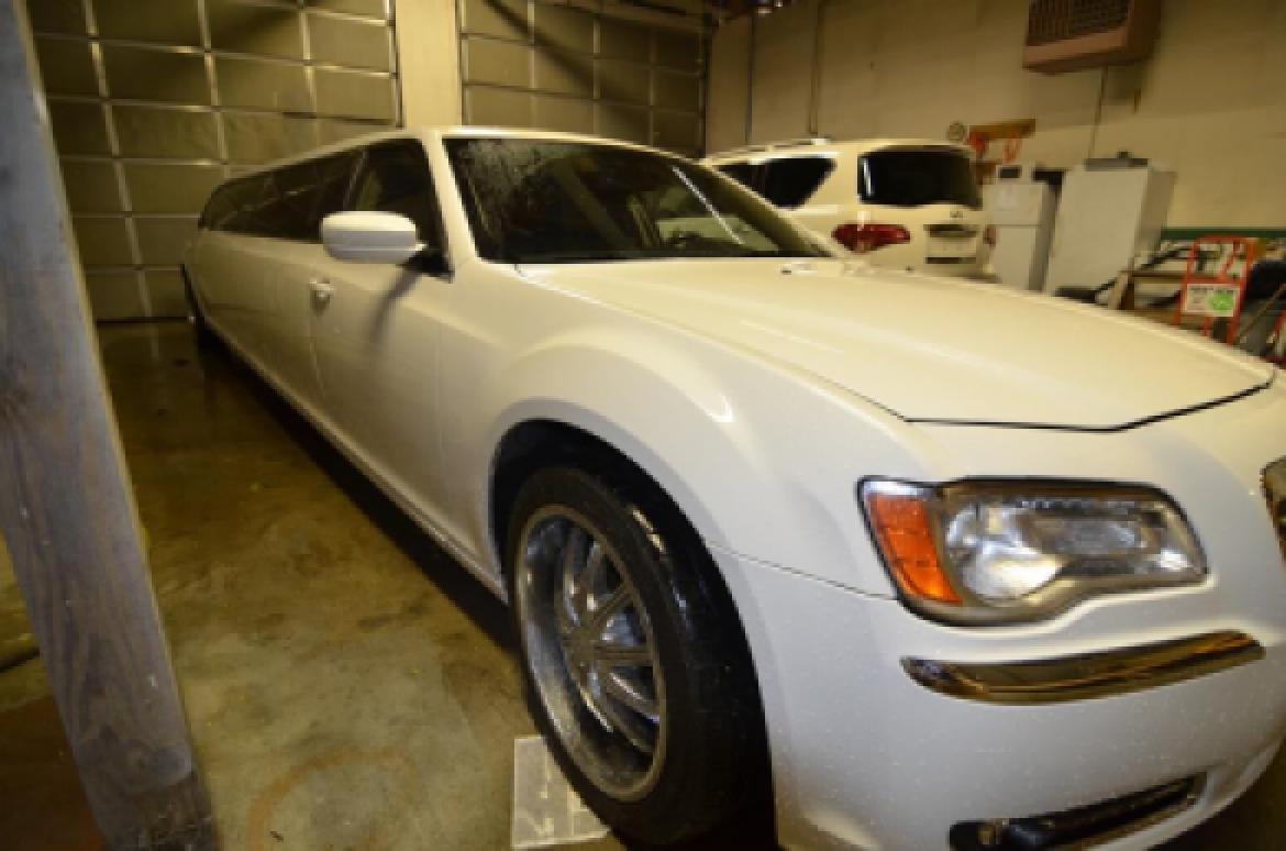 Limousine for Sale in North East, PA - Photo 3