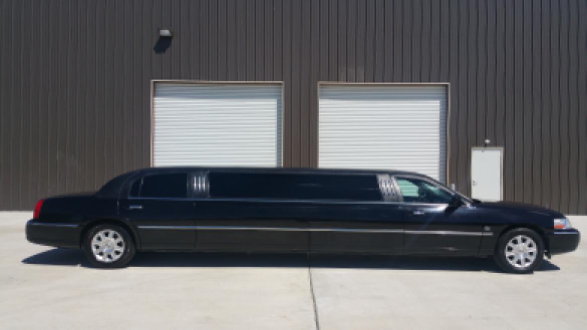 Limousine for Sale in Houston, TX - Photo 4