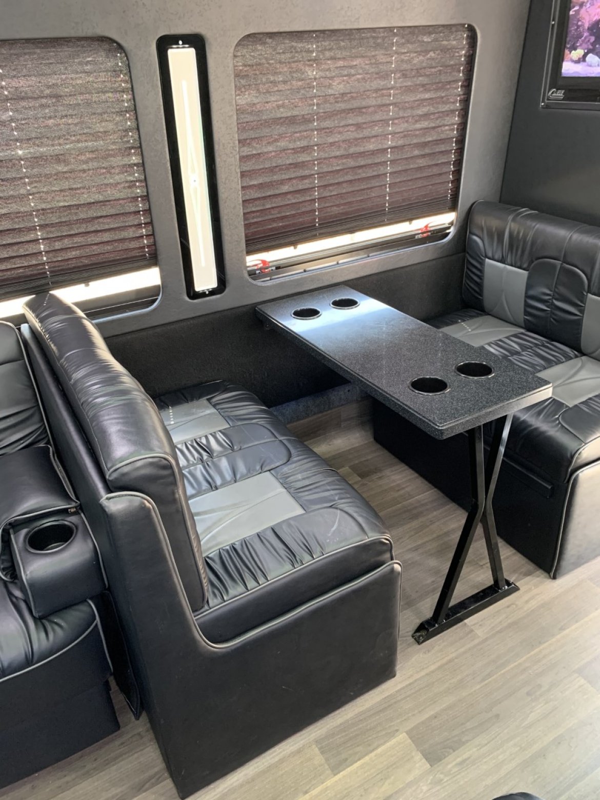 Limo Bus for Sale in Easley, SC - Photo 15
