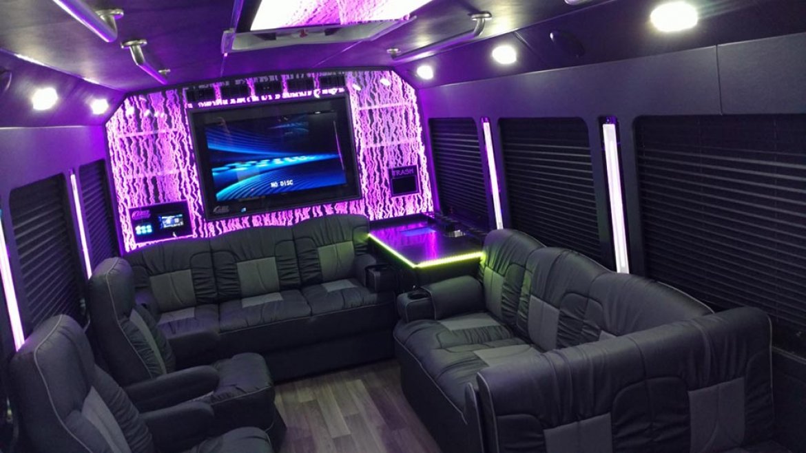 Limo Bus for Sale in Easley, SC - Photo 12