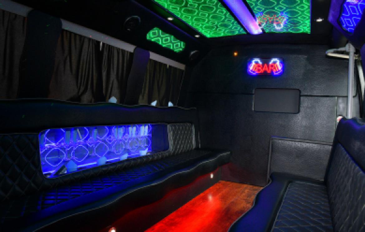 Limo Bus for Sale in Fontana, CA - Photo 10