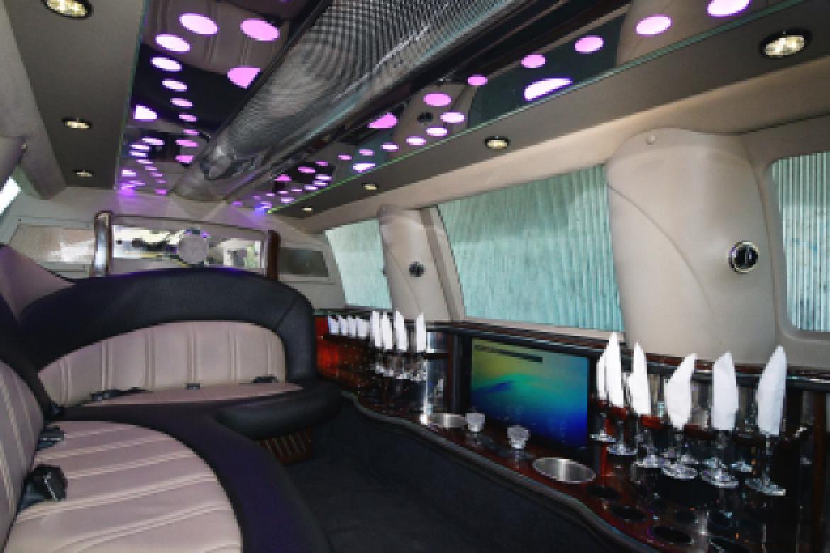 SUV Stretch for Sale in fontana, CA - Photo 13
