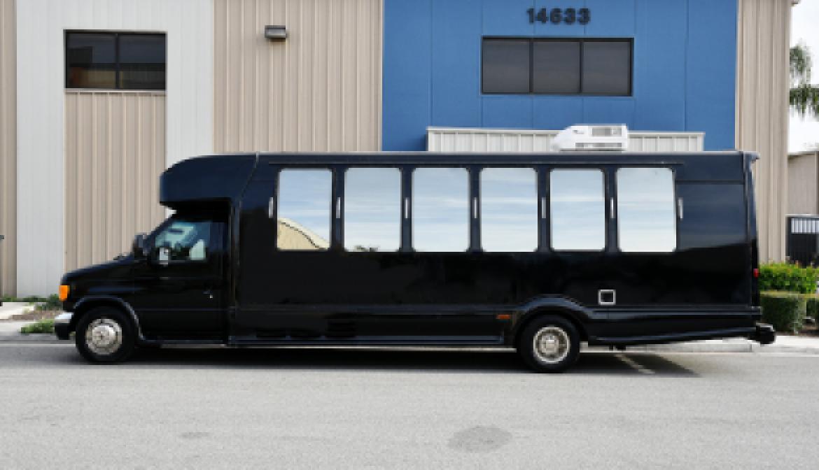 Limo Bus for Sale in fontana, CA - Photo 5