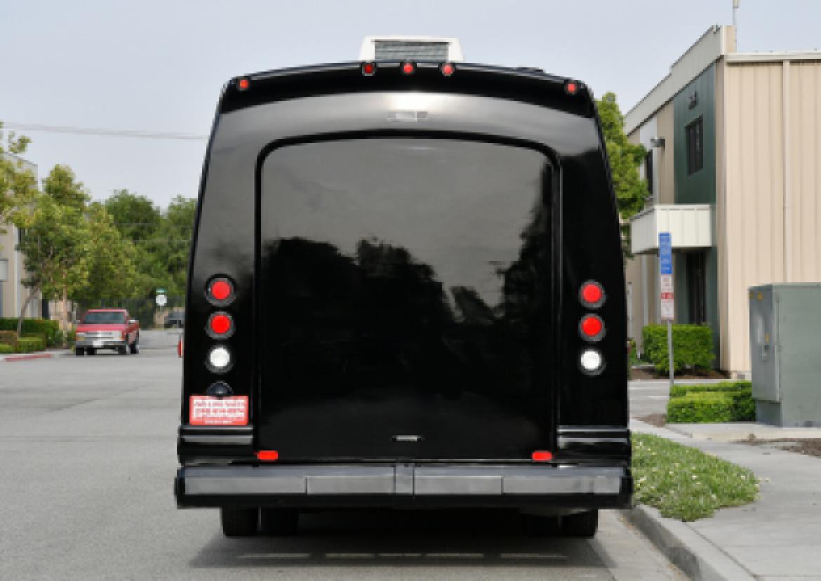 Limo Bus for Sale in fontana, CA - Photo 7
