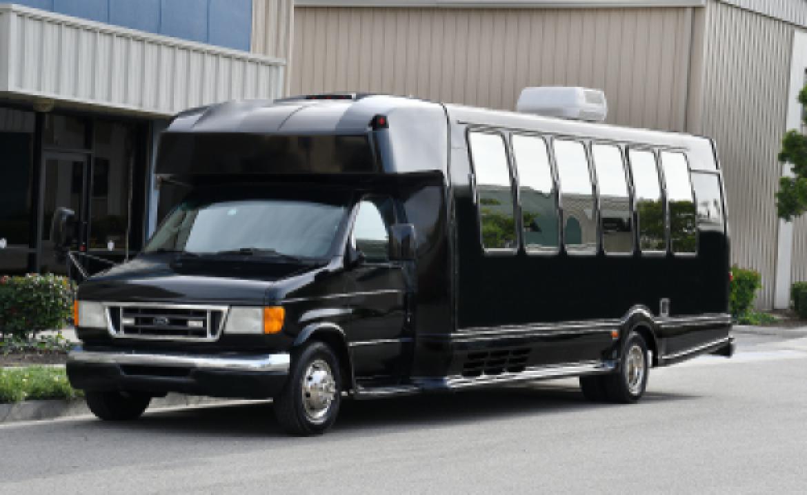 Limo Bus for Sale in fontana, CA - Photo 8