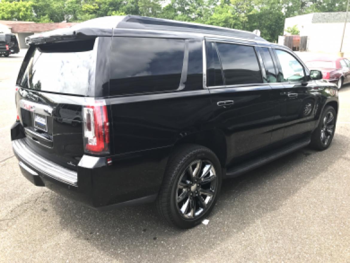CEO SUV Mobile Office for Sale in Oaklyn, NJ - Photo 27
