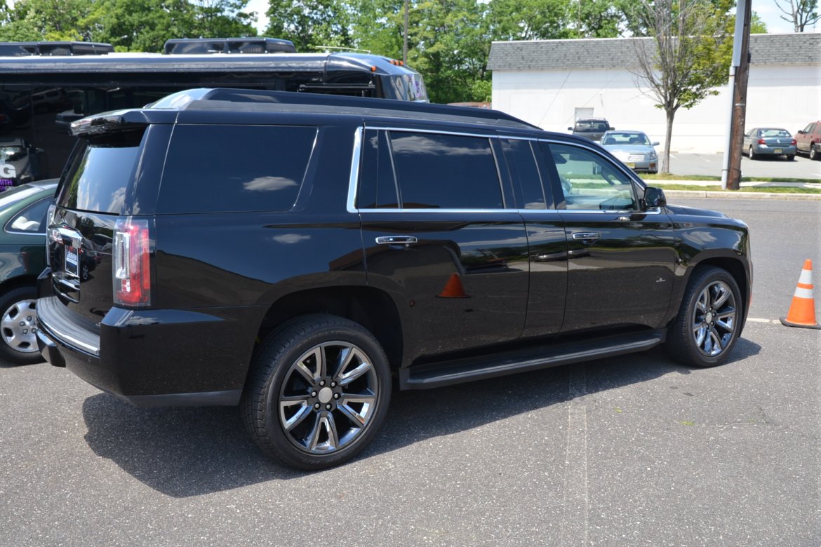 CEO SUV Mobile Office for Sale in Oaklyn, NJ - Photo 30