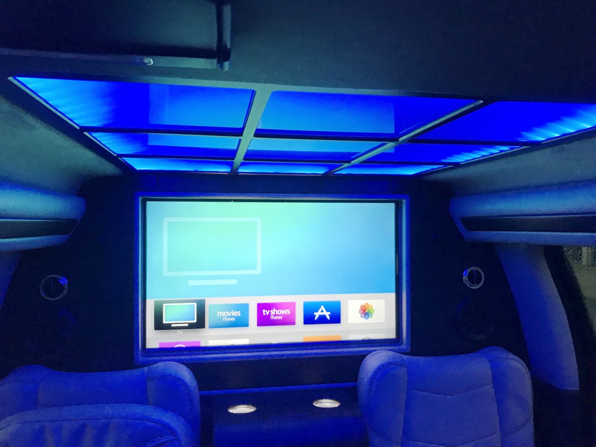 CEO SUV Mobile Office for Sale in Oaklyn, NJ - Photo 35