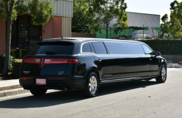 2013 Lincoln MKT Limousine for Sale in fontana, CA - Main Photo