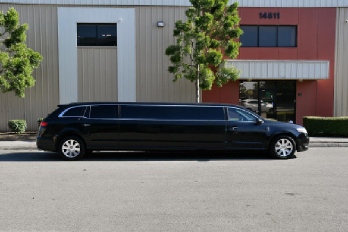 Limousine for Sale in fontana, CA - Photo 2