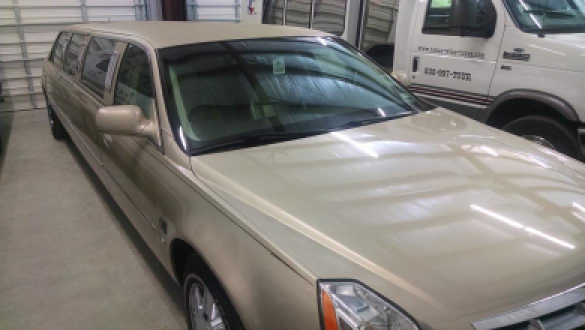 Limousine for Sale in Fredericksburg, TX - Photo 4