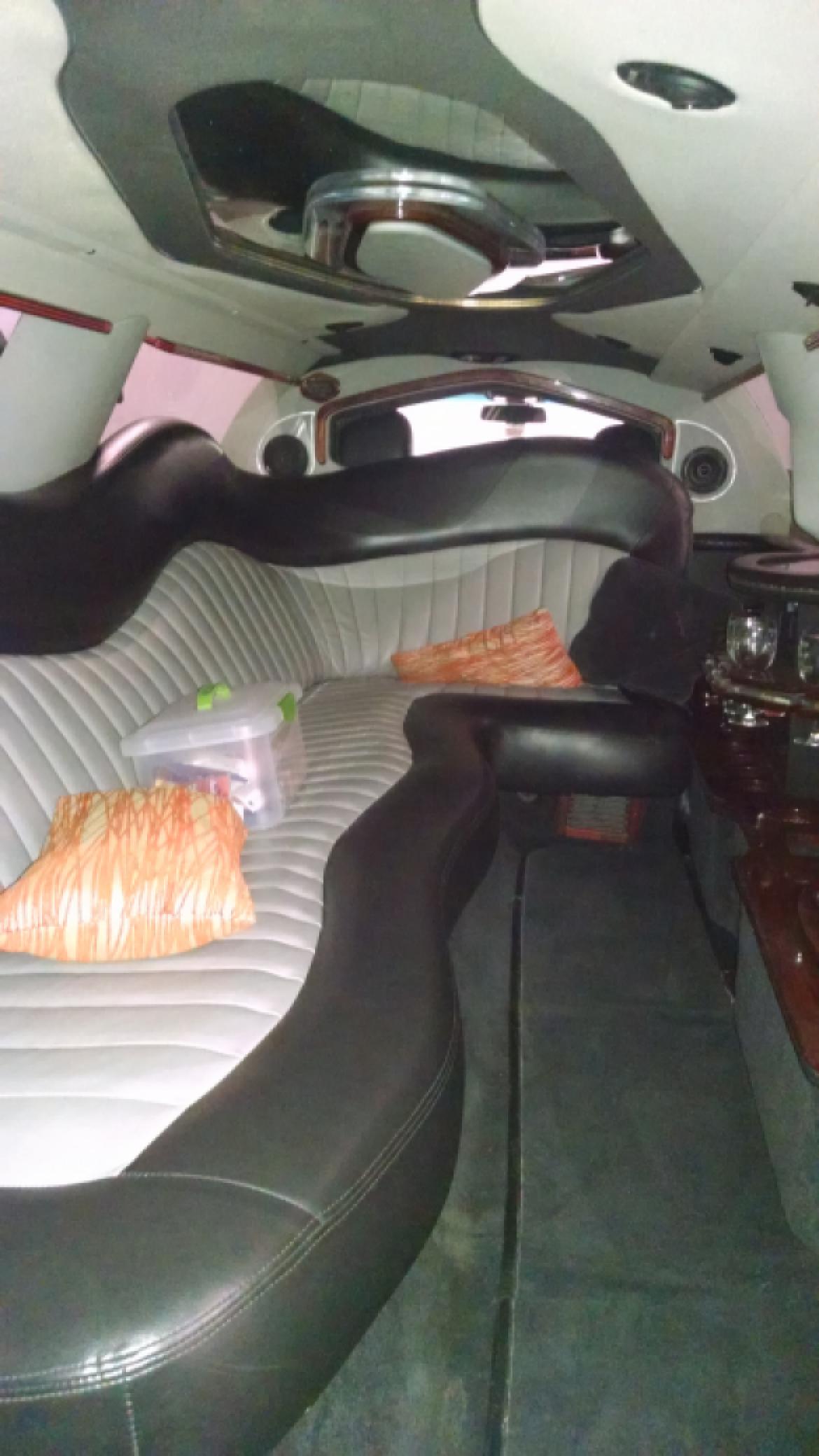 Limousine for Sale in Fredericksburg, TX - Photo 9