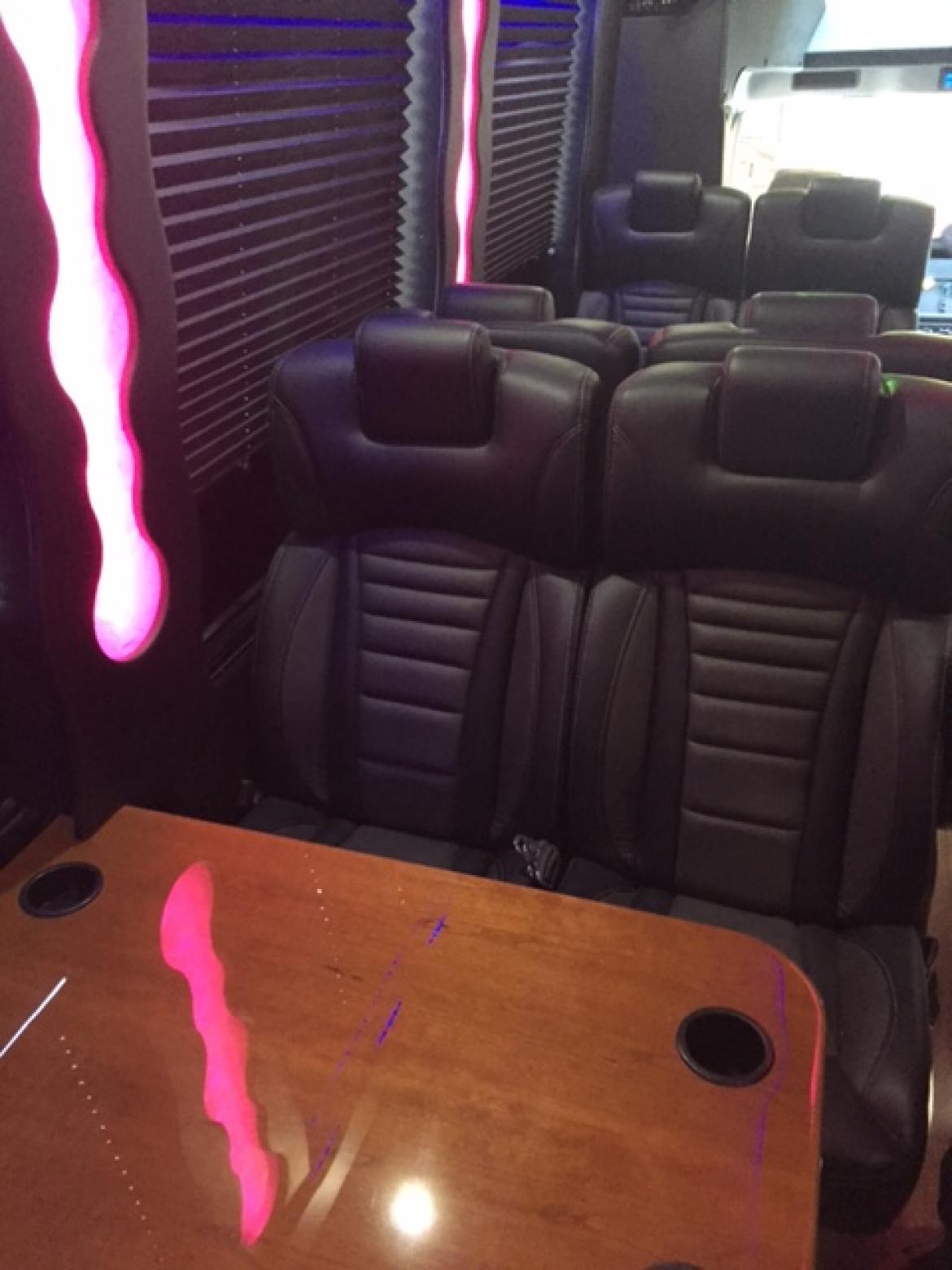 Limo Bus for Sale in Capitol Heights, MD - Photo 5
