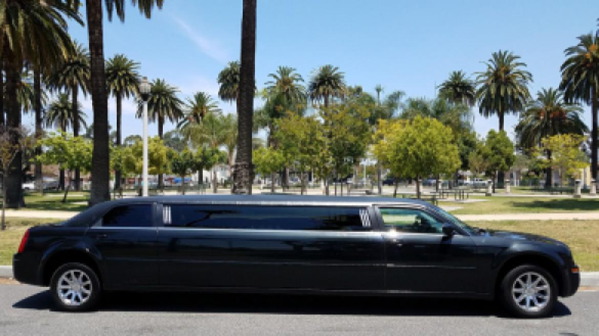 Limousine for Sale in Los Angeles, CA - Photo 3