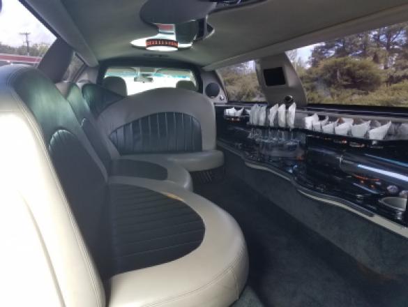 2004 Lincoln Towncar Limousine for Sale in Virginia Beach, VA - Photo 3