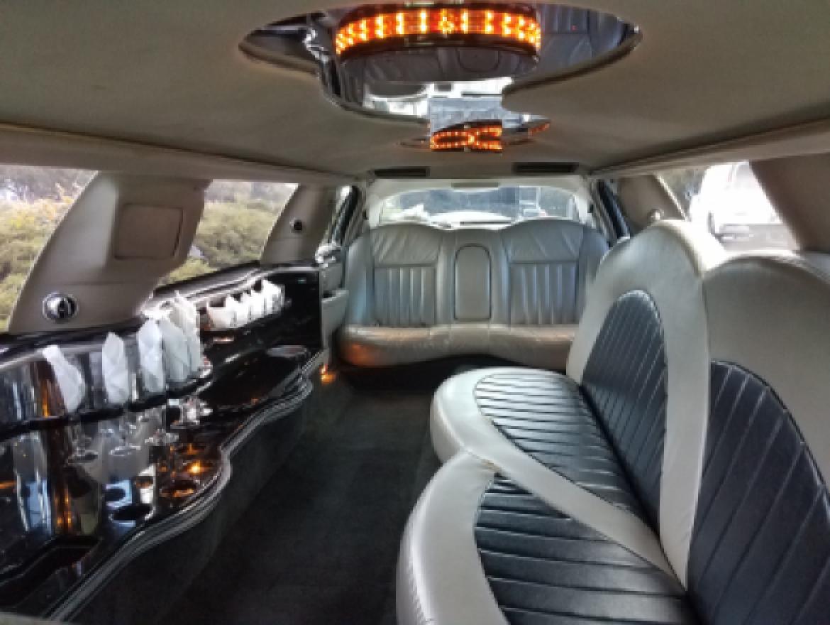 Limousine for Sale in Virginia Beach, VA - Photo 4